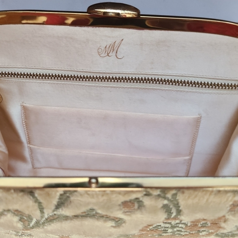 Vintage 1940s Tapestry Bag w/ Bakelite Handle - Picture 5 of 10